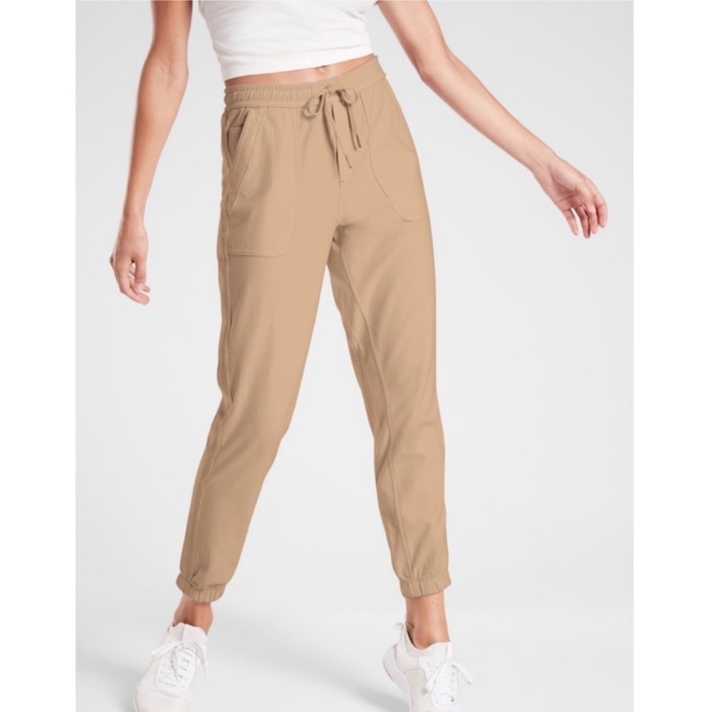 Athleta Farallon Jogger - Tan